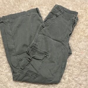 American Eagle Outfitters Women's Olive Green Cargo Pants